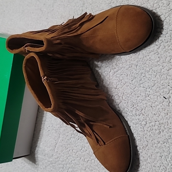 Brown booties - Picture 3 of 3